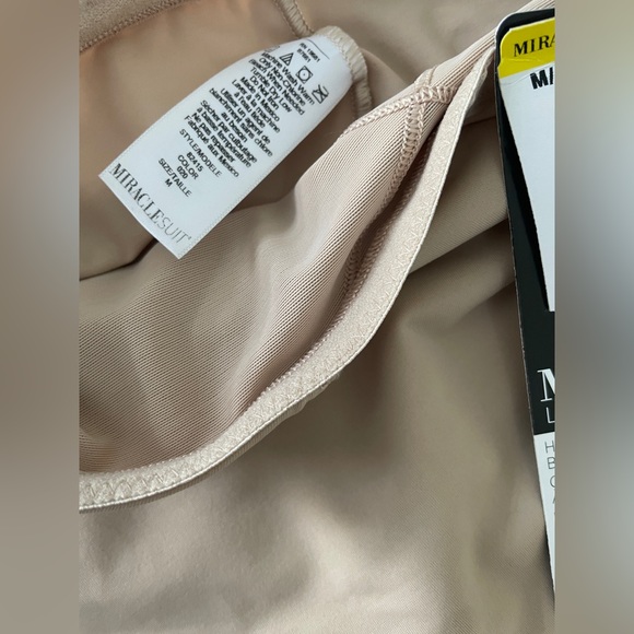 Miraclesuit High Waisted Slimming Shapewear - Picture 9 of 11